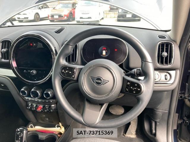 Bmw MINI 2023-12 8830358-14