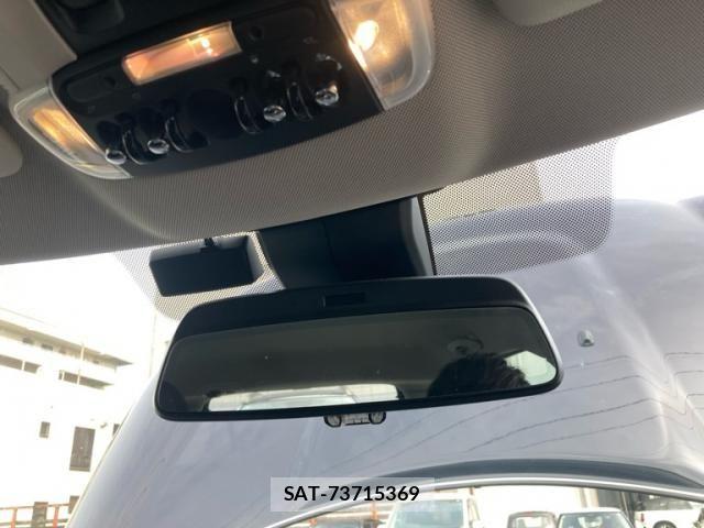Bmw MINI 2023-12 8830358-19