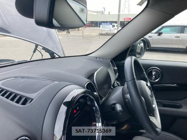 Bmw MINI 2023-12 8830358-22