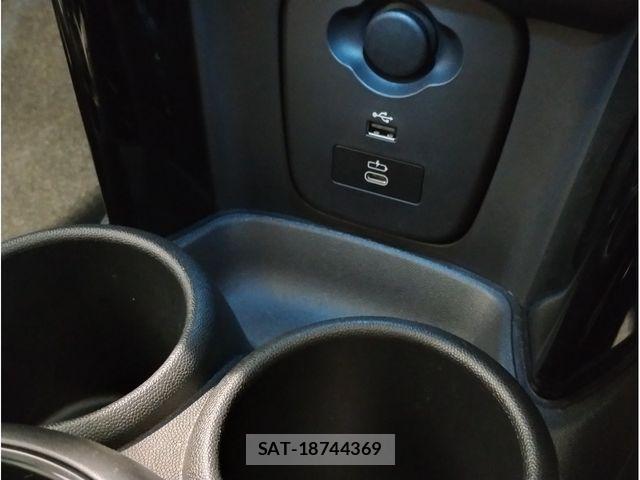 Bmw MINI 2023-03 1347160-24