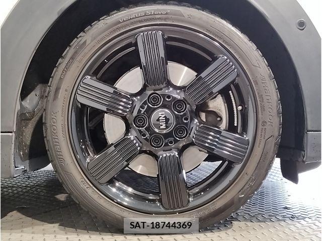 Bmw MINI 2023-03 1347160-8