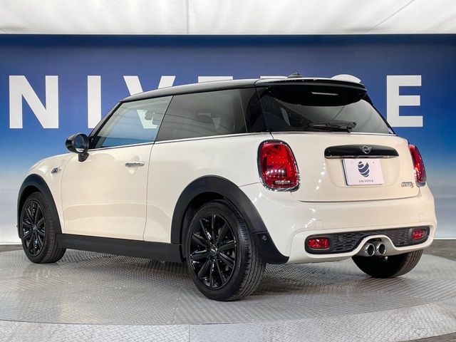 Bmw MINI 2019-06 1546839-17
