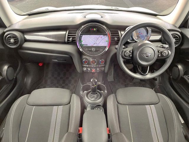 Bmw MINI 2019-06 1546839-1