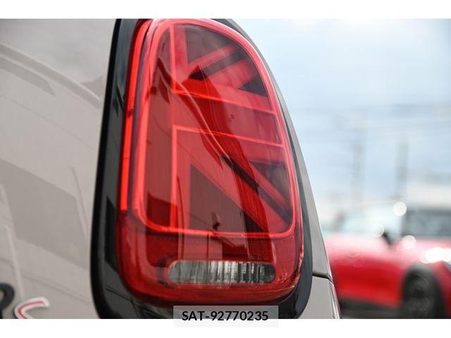 Bmw MINI 2023-01 6013099-17