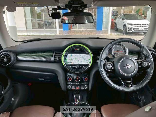 Bmw MINI 2019-08 6815933-2