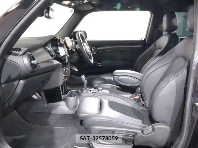 Bmw MINI 2022-03 7059587-11
