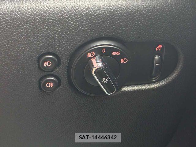 Bmw MINI 2018-04 7272333-13
