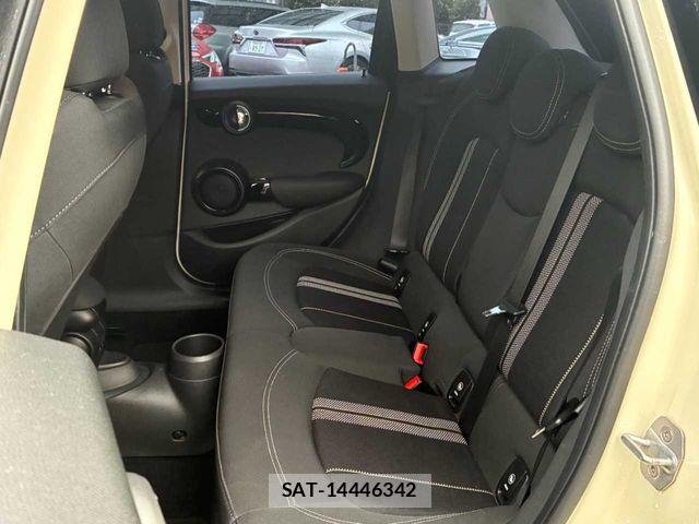 Bmw MINI 2018-04 7272333-23