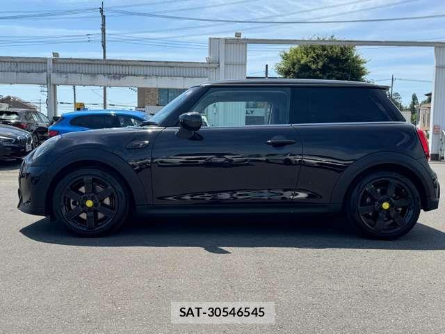 Bmw MINI 2021-08 7618116-9