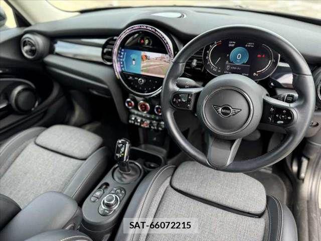 Bmw MINI 2021-06 7618117-1