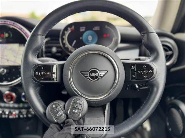Bmw MINI 2021-06 7618117-5