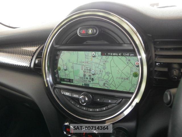 Bmw MINI 2018-10 7787078-23