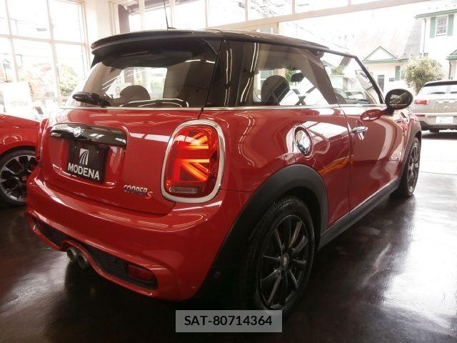 Bmw MINI 2018-10 7787078-26