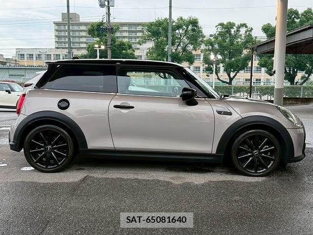 Bmw MINI 2021-06 7787087-11