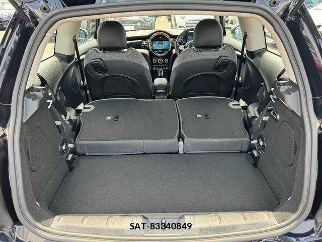 Bmw MINI 2021-06 7787086-18