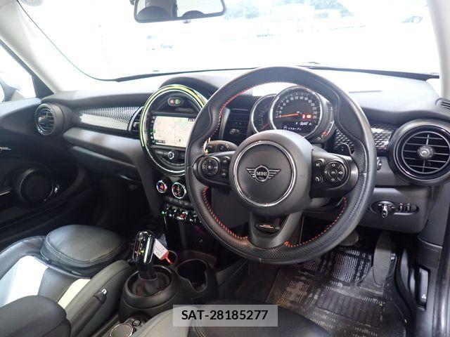 Bmw MINI 2019-03 7877811-1