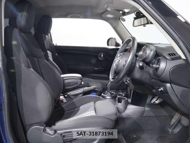 Bmw MINI 2019-08 8074614-10