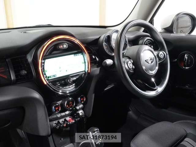 Bmw MINI 2019-08 8074614-15