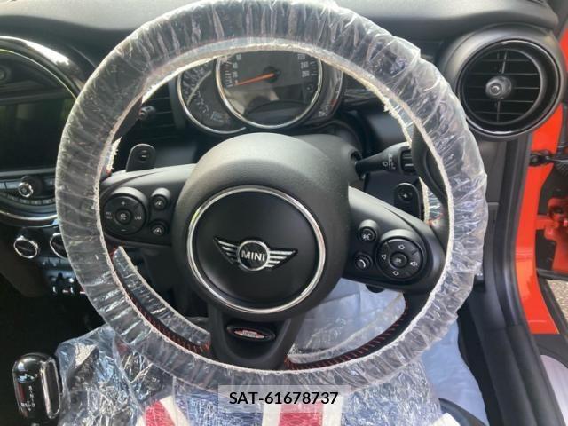Bmw MINI 2018-06 8100470-12