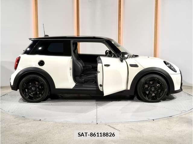 Bmw MINI 2022-03 8131244-23