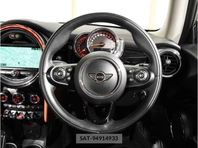 Bmw MINI 2018-10 8230821-14