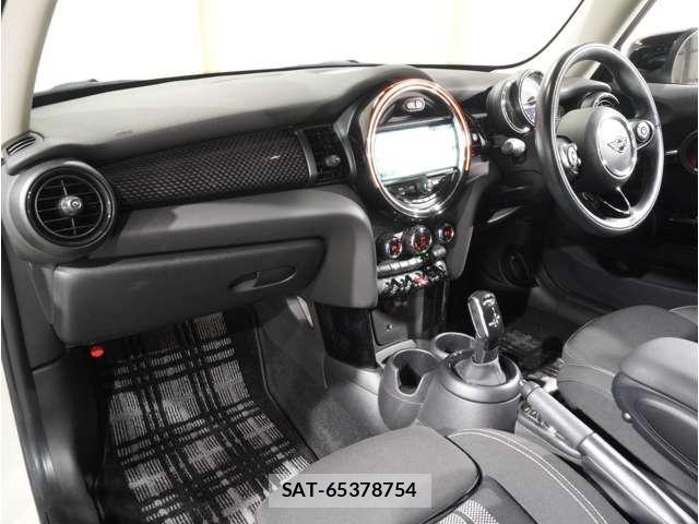 Bmw MINI 2019-12 8230820-12