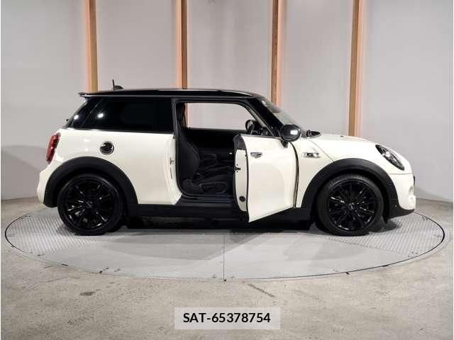 Bmw MINI 2019-12 8230820-21