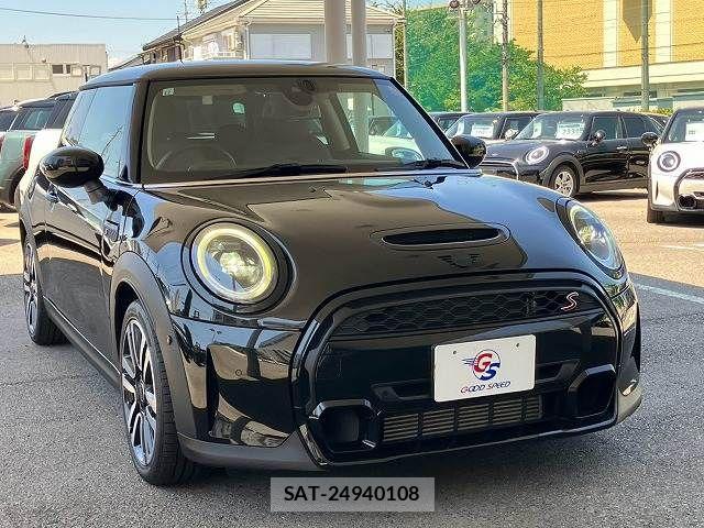 Bmw MINI 2021-12 8485753-10
