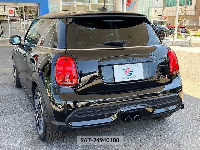 Bmw MINI 2021-12 8485753-14
