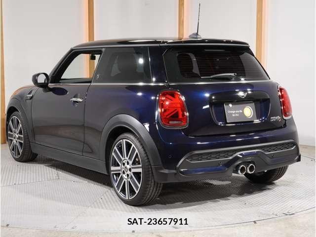 Bmw MINI 2023-11 8525777-1