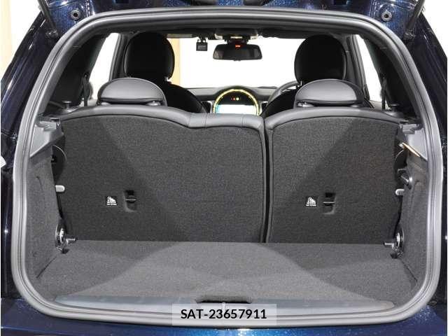 Bmw MINI 2023-11 8525777-27