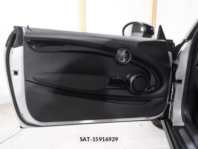 Bmw MINI 2020-10 8627729-11