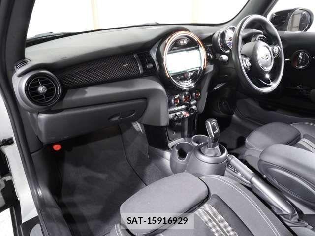 Bmw MINI 2020-10 8627729-12