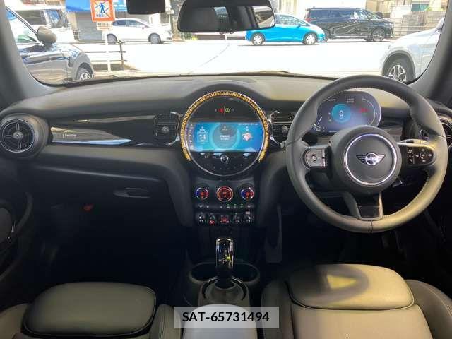 Bmw MINI 2023-09 8660266-1