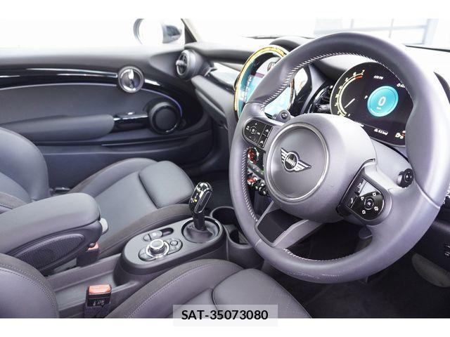 Bmw MINI 2021-08 8685961-16