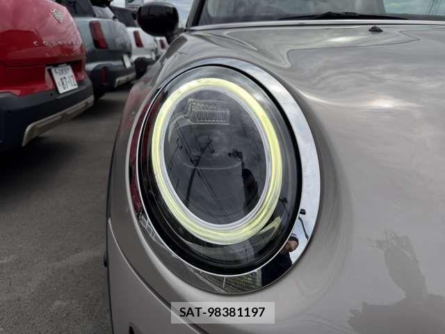 Bmw MINI 2022-04 8848485-9