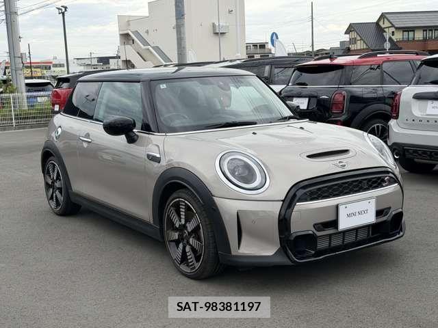 Bmw MINI 2022-04 8848485-2