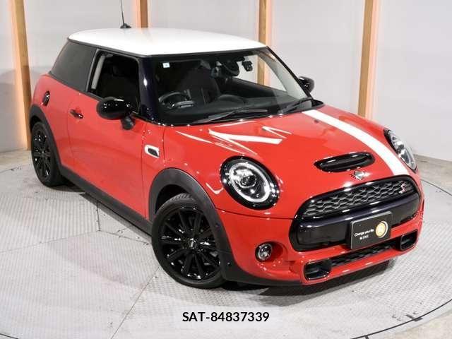 Bmw MINI 2021-04 8871472-16