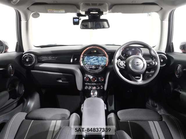 Bmw MINI 2021-04 8871472-2