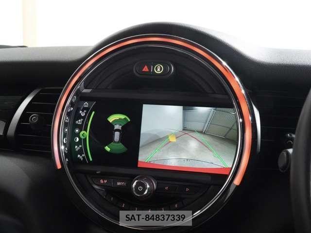 Bmw MINI 2021-04 8871472-4