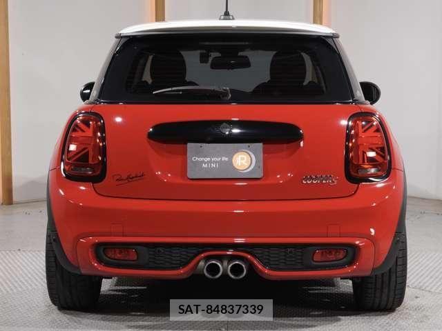 Bmw MINI 2021-04 8871472-7