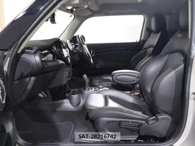 Bmw MINI 2021-08 8883926-9