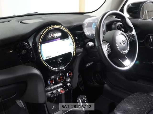 Bmw MINI 2021-08 8883926-15