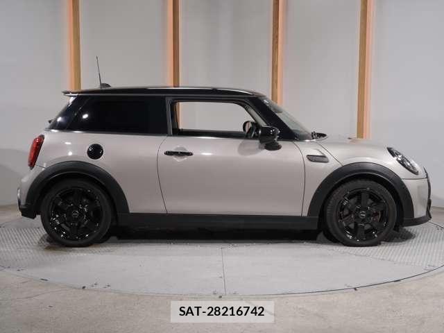 Bmw MINI 2021-08 8883926-20