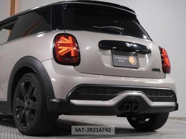 Bmw MINI 2021-08 8883926-23