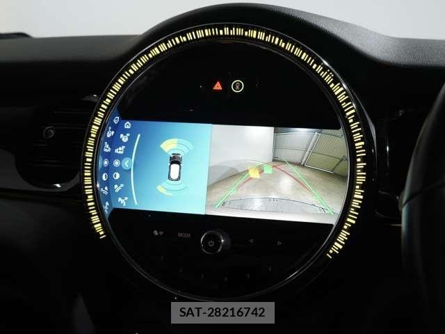 Bmw MINI 2021-08 8883926-4