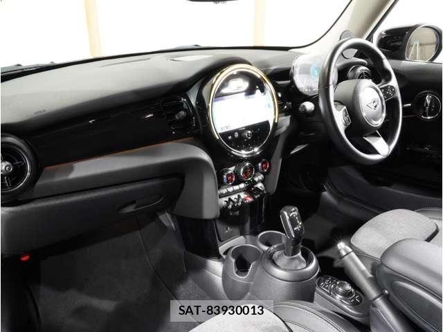 Bmw MINI 2022-06 8883927-12