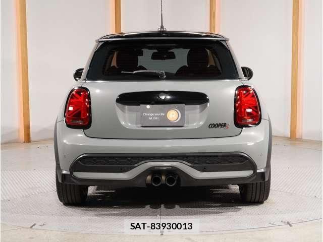 Bmw MINI 2022-06 8883927-7