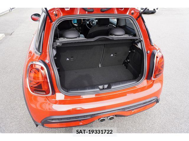 Bmw MINI 2021-12 8883929-16