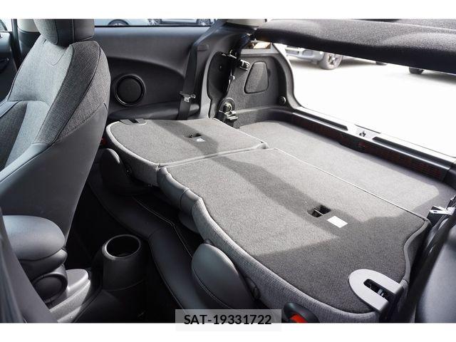 Bmw MINI 2021-12 8883929-18
